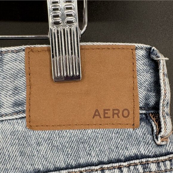 Aeropostale Women's Baggy Wide Leg Jeans Size 6 Light Wash Cotton Casual - Picture 3 of 9